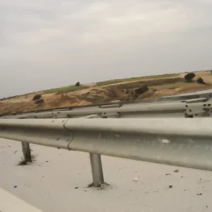 Otoyol bariyerleri — 18