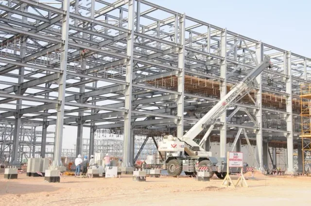 Galvanizli çelik konstrüksiyonun şantiye montajı