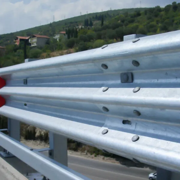 Otoyol bariyerleri — 25